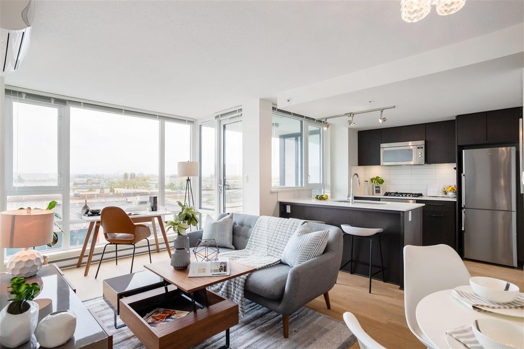 listing image 1103691110860699336