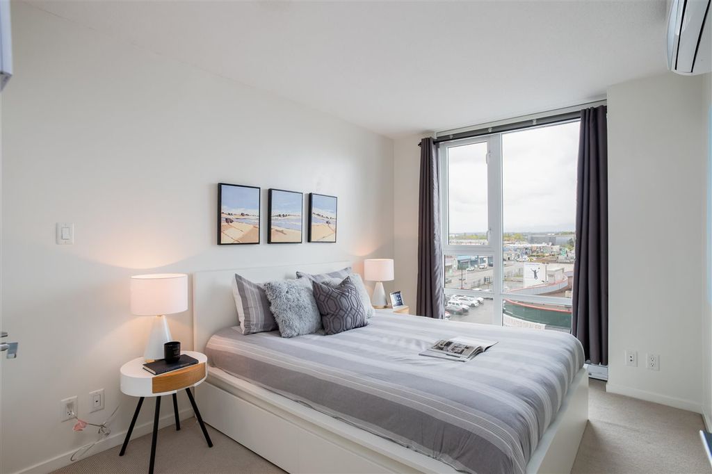 listing image 1105103239166242720