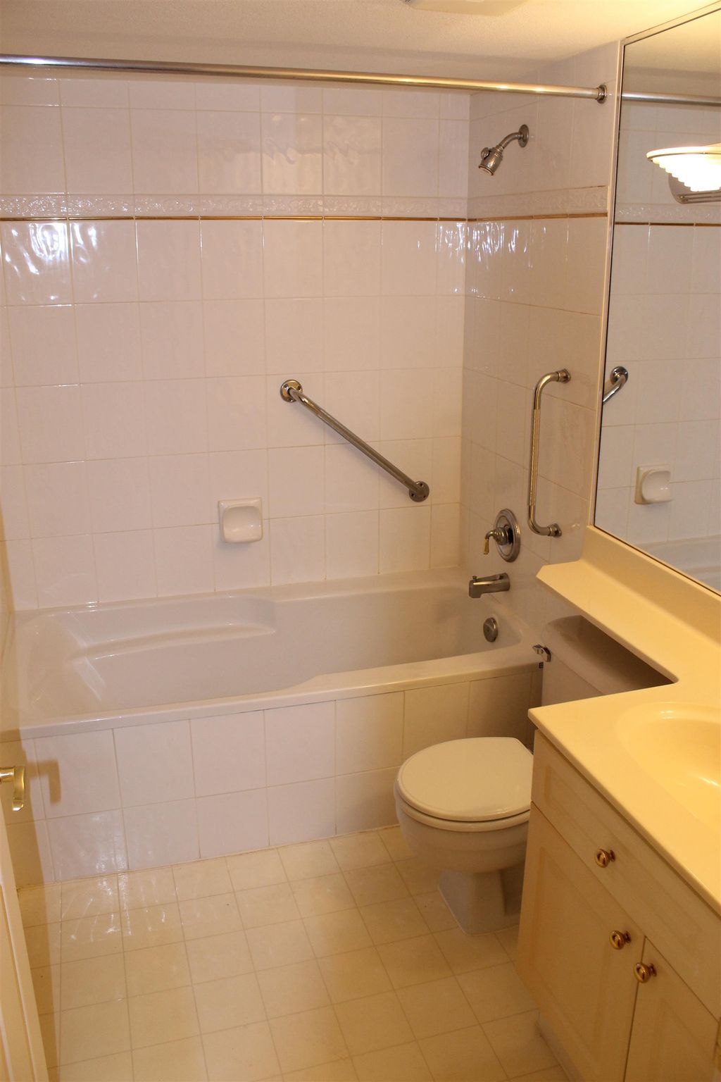 listing image 1105555876906433545