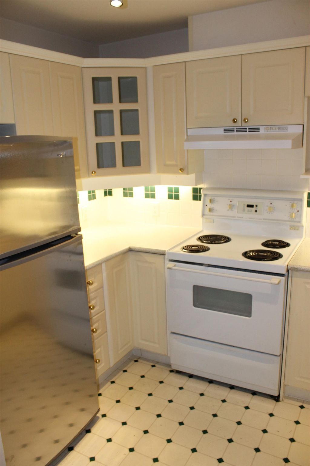 listing image 1103277367355722369