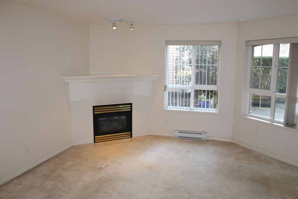 listing image 1100944358402564769