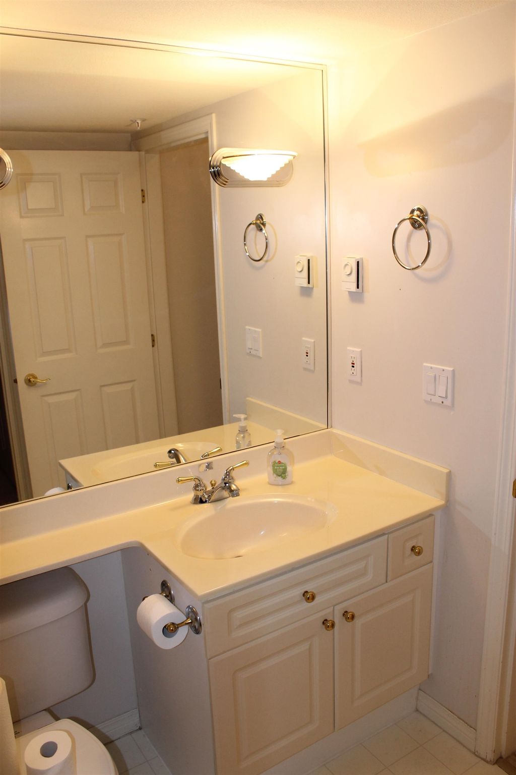 listing image 1100394141656419544