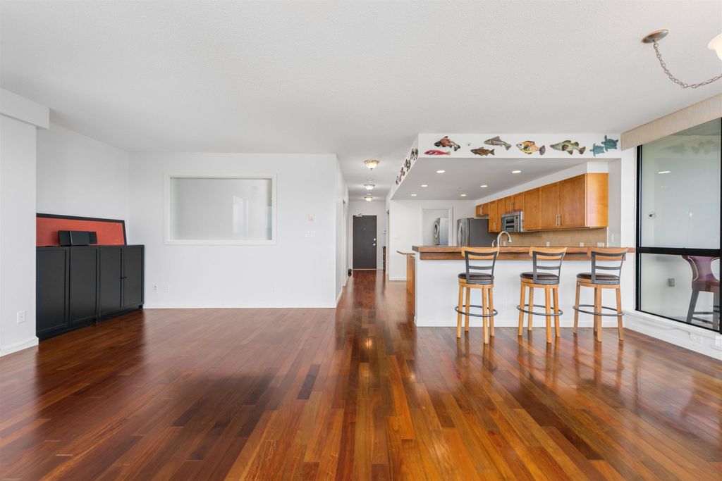 listing image 1108187578826377475