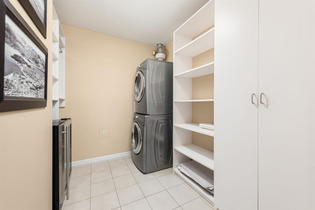 listing image 1107747333049232722