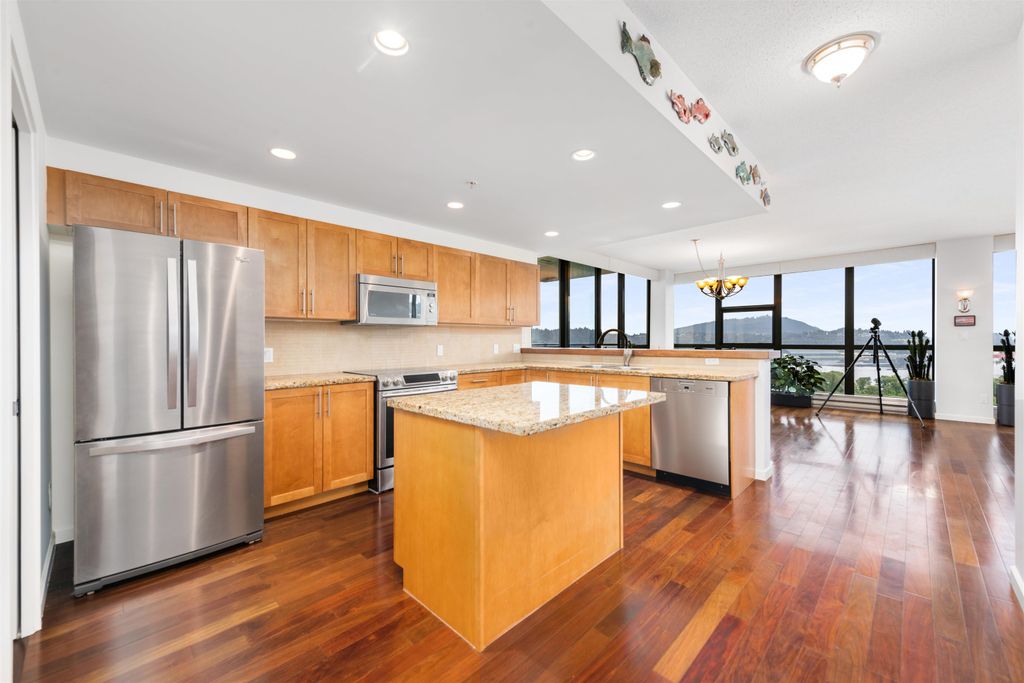 listing image 1100871115657219632