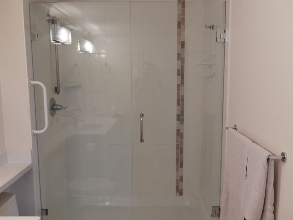 listing image 1103562802405690870
