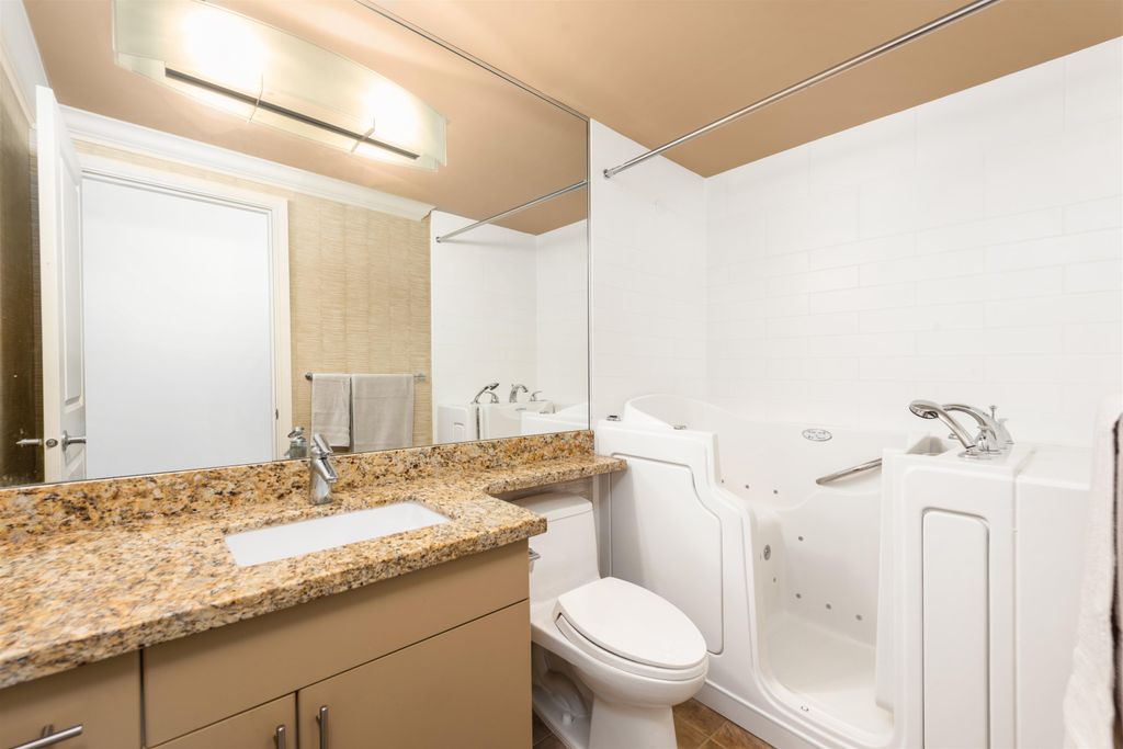 listing image 1108658281960069377