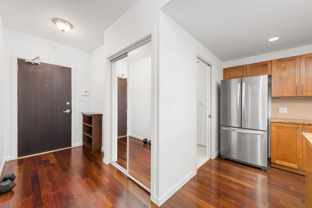 listing image 1102609352033508455