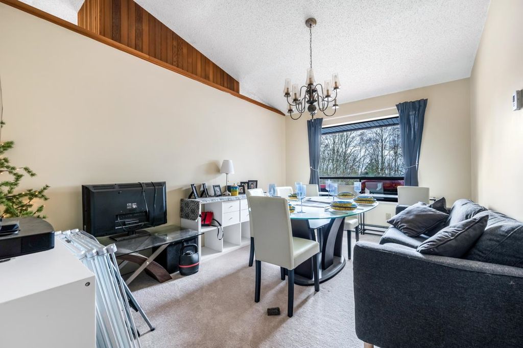 listing image 1105943992799741963