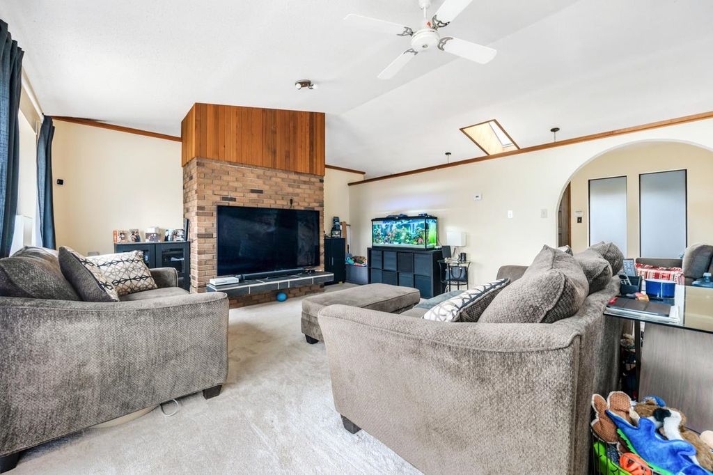 listing image 1108673235447970320