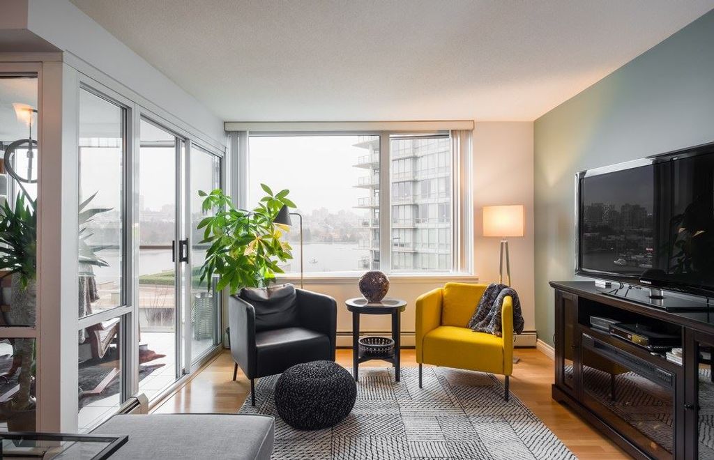 listing image 1104034342548686879