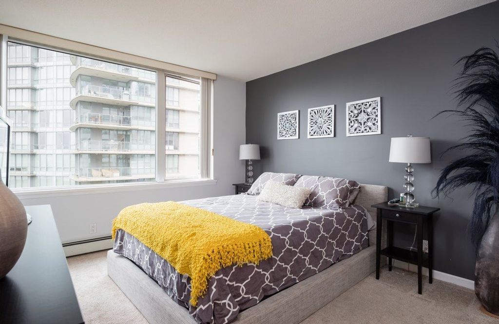 listing image 1101665202126090257