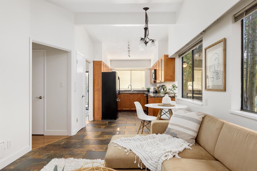 listing image 1108516211664013429