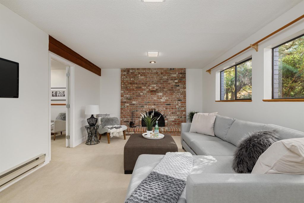 listing image 1101461093524804496