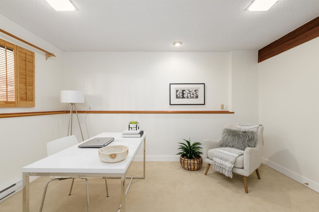 listing image 1104162628437484927