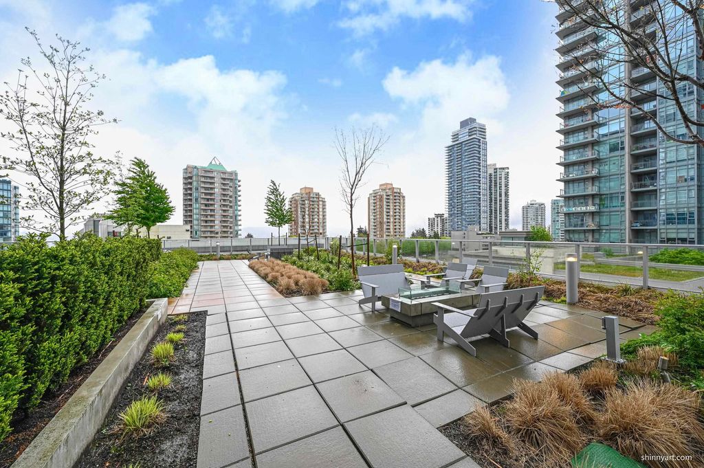listing image 1105828385170533815