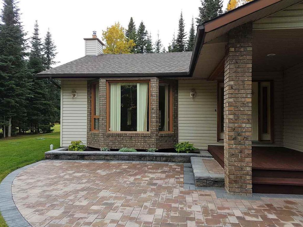 listing image 1108516388409842856