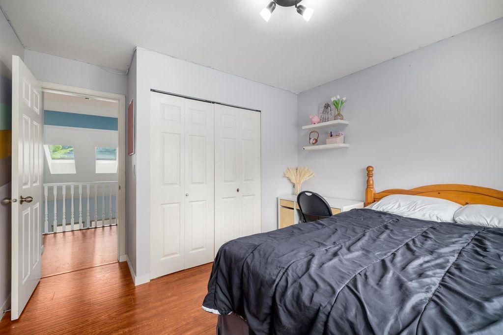 listing image 1100276106819941232