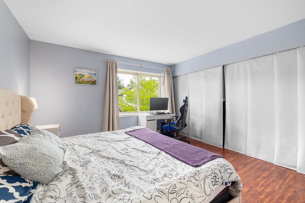 listing image 1105616042805562072