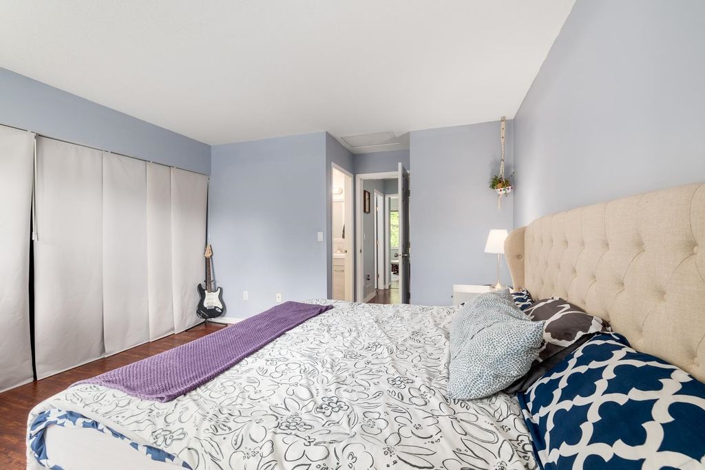 listing image 1102972428595484751