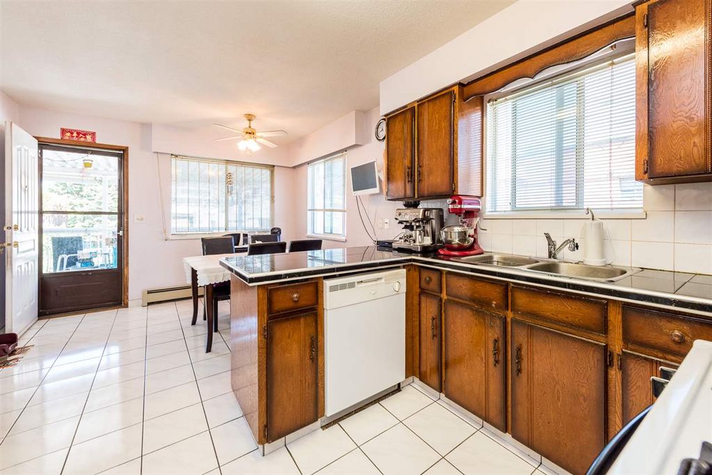 listing image 1103352118865842165