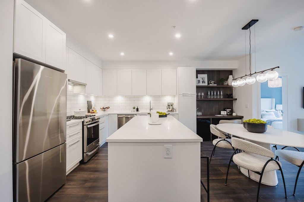 listing image 1109595697828948203
