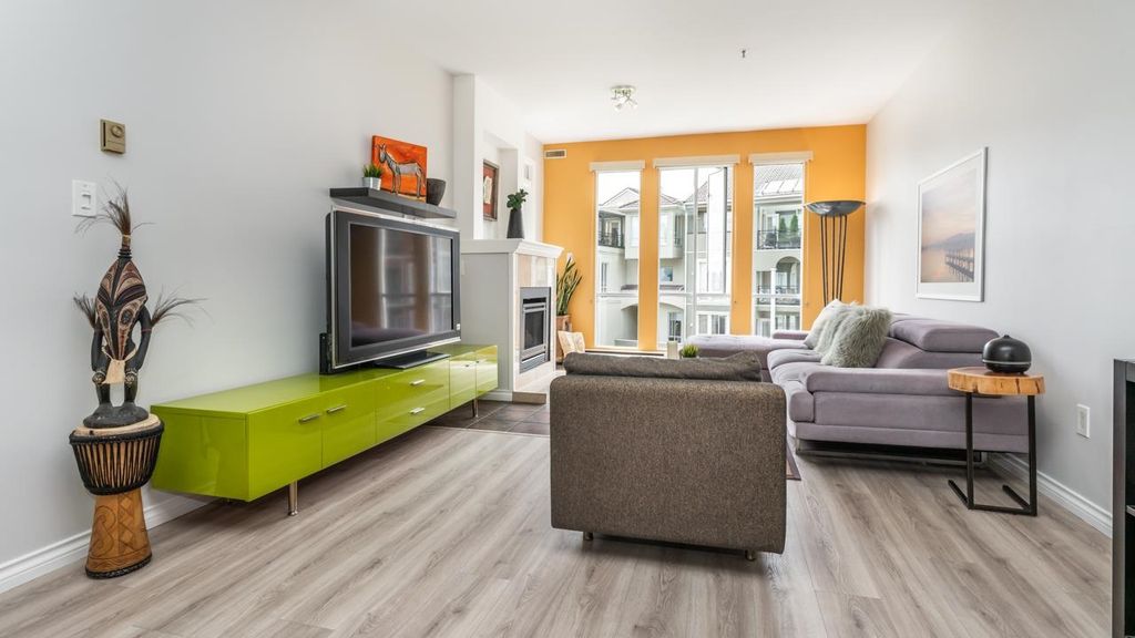 listing image 1100824700814378622