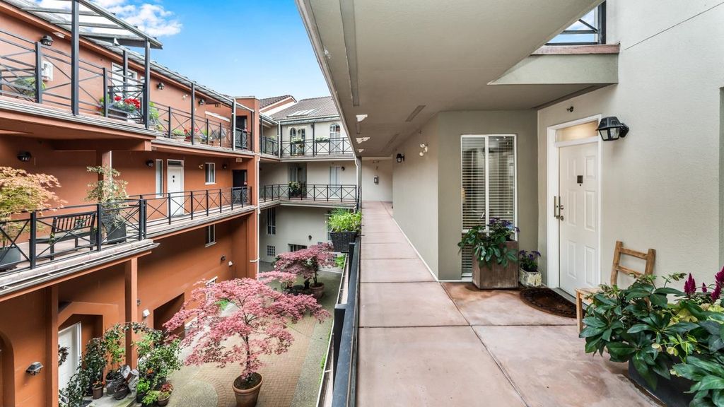 listing image 1103884628832761910