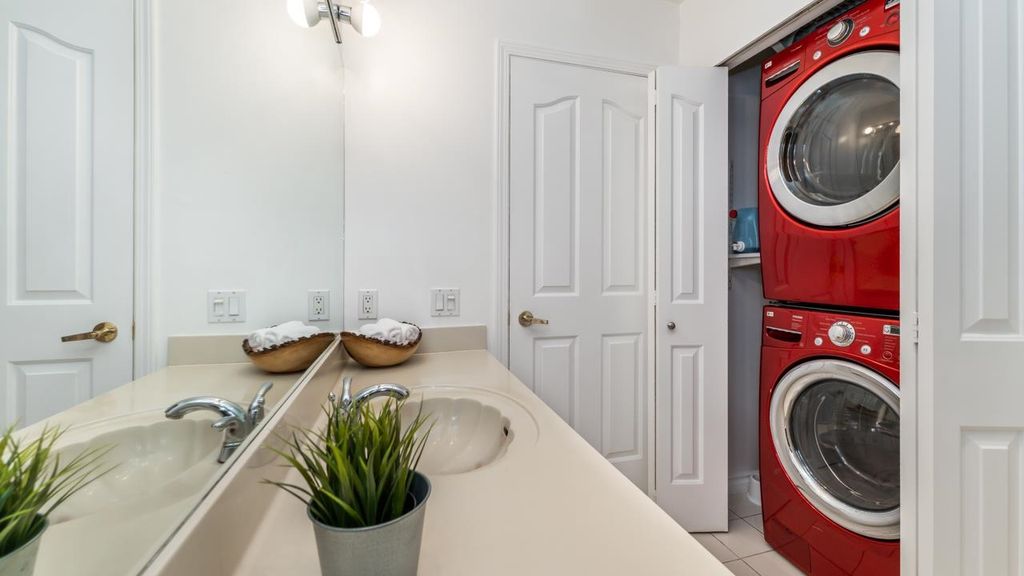 listing image 1105268628295145879