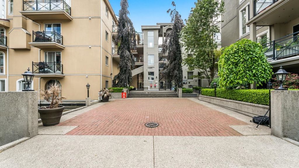 listing image 1105854268348916426