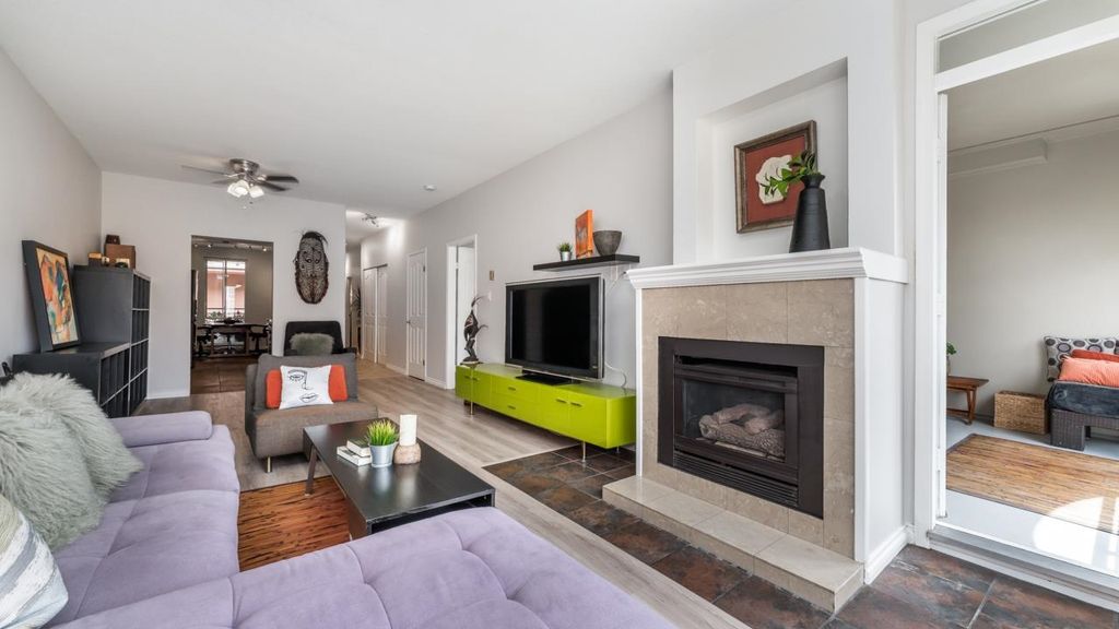 listing image 1106327915201385156