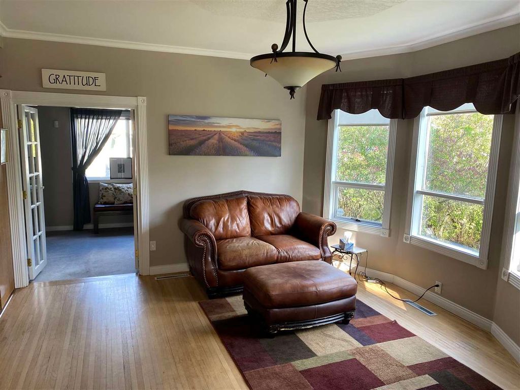 listing image 1107803928125293554