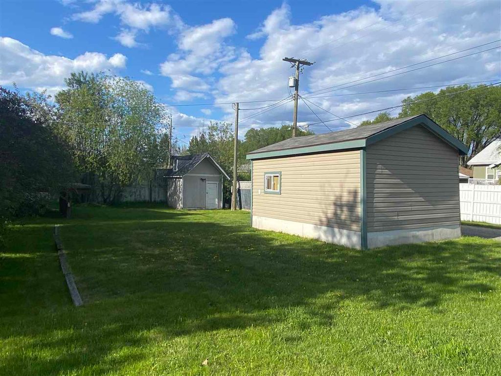 listing image 1103459826211962762