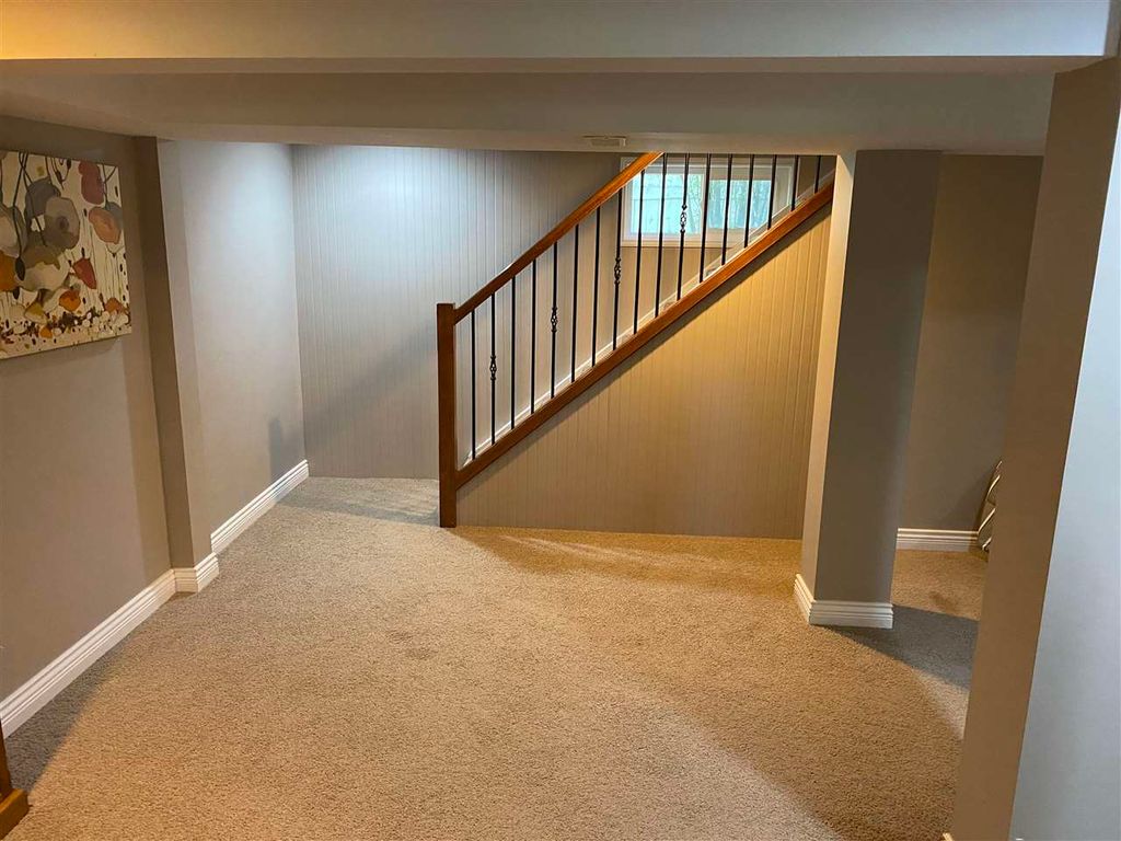 listing image 1106848214101069767