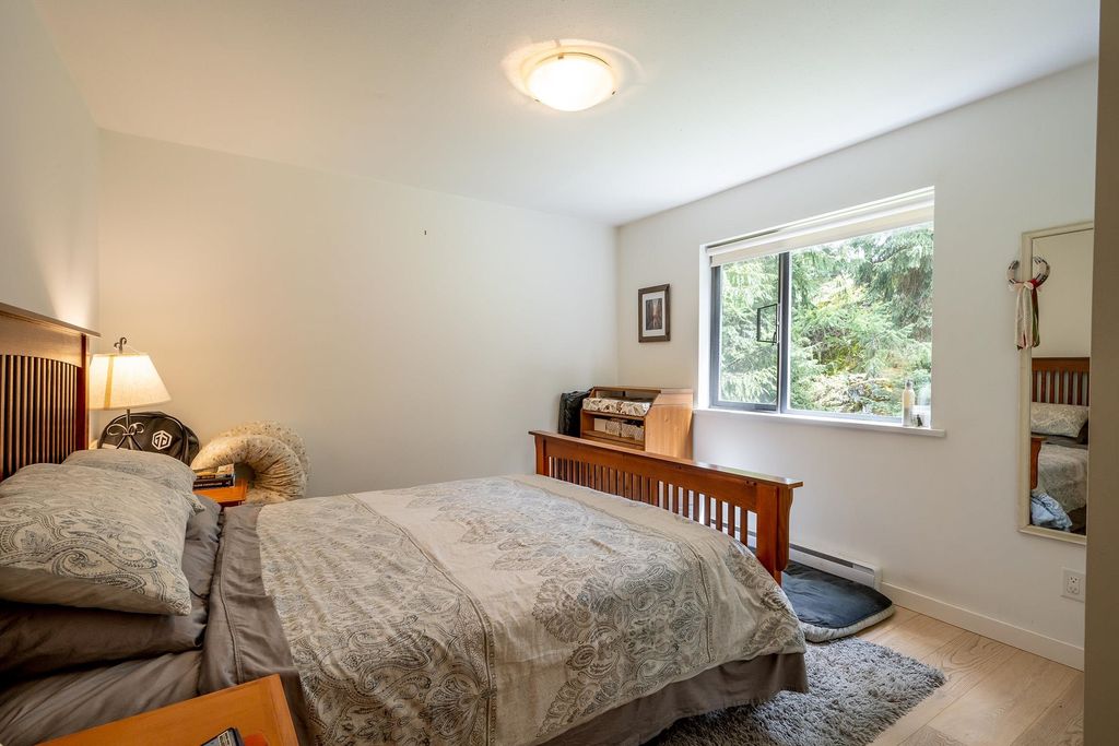 listing image 1108751705639827727