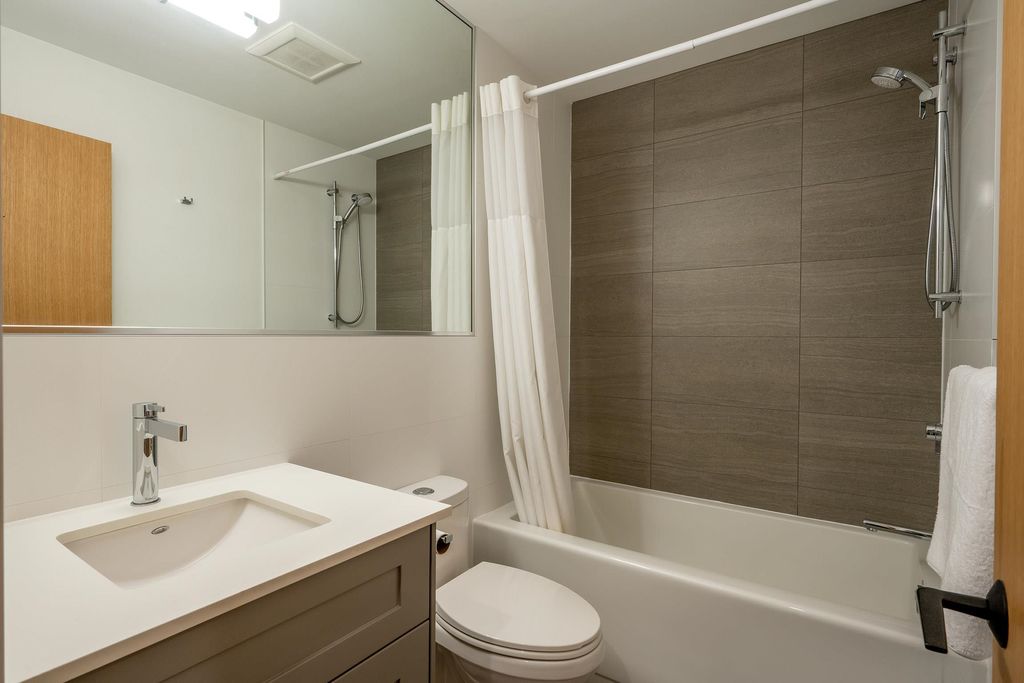 listing image 1106320038568710343