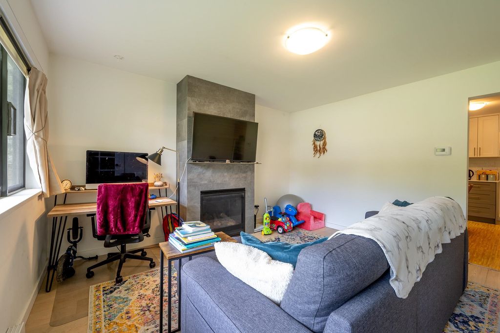 listing image 1101744211319468554