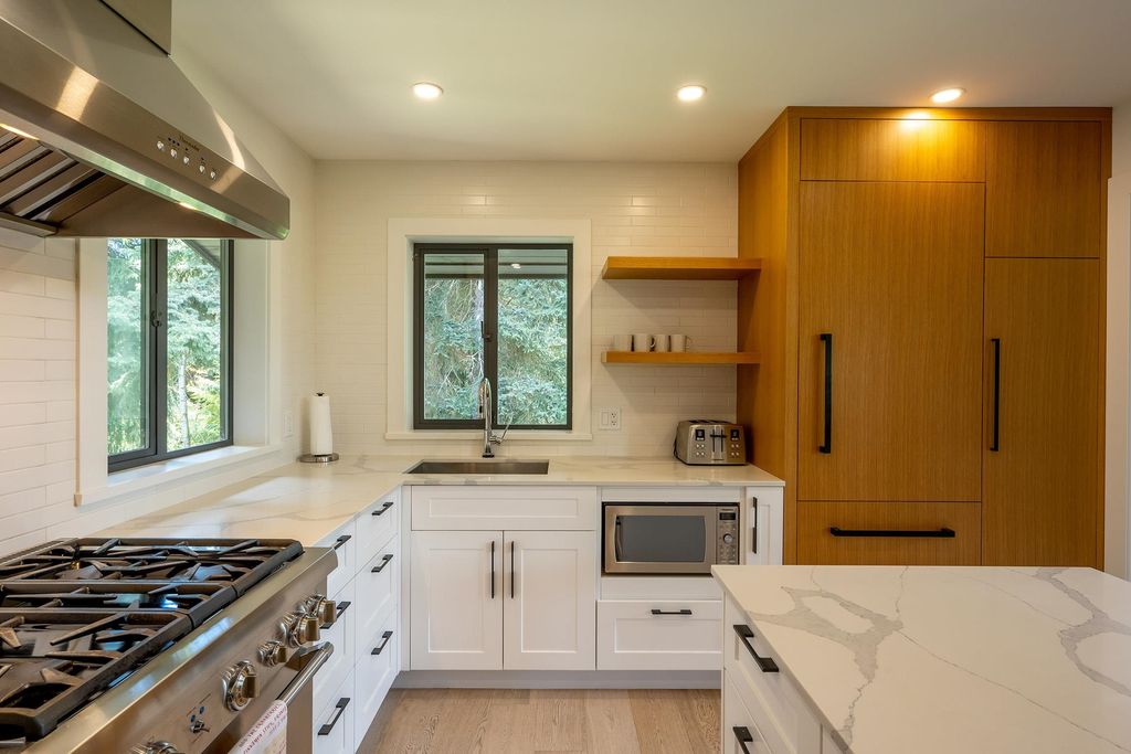 listing image 1106866064064888989