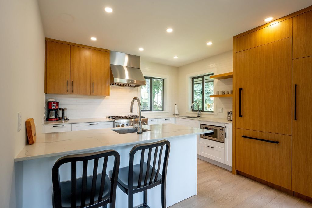 listing image 1102041413202373757