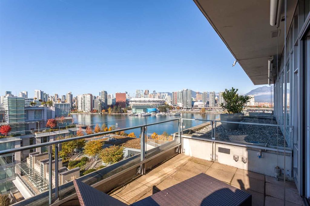 listing image 1104156836598215695