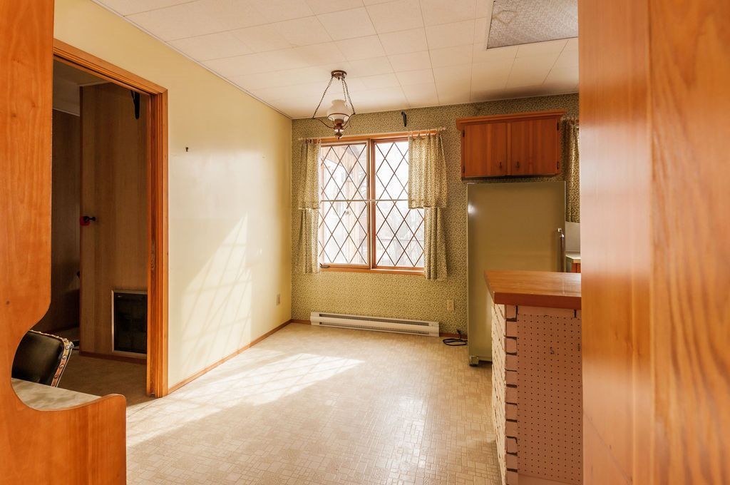 listing image 1109355708648542441