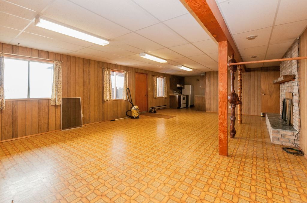 listing image 1105402022024567924