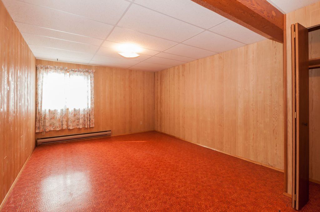 listing image 1103646888724540552