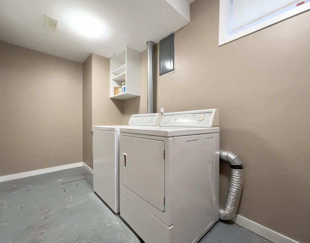 listing image 1105685754482396769