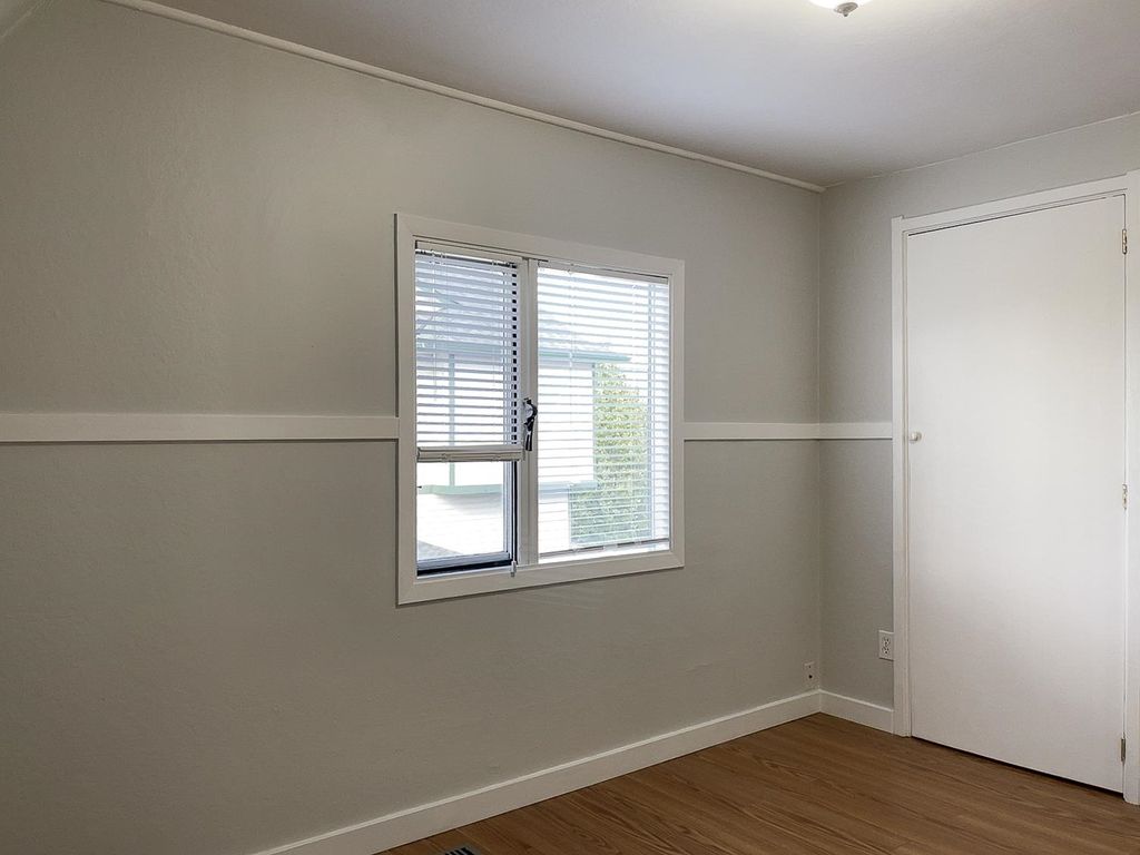 listing image 1105734903361718163