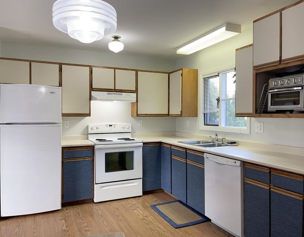 listing image 1109235511576203219