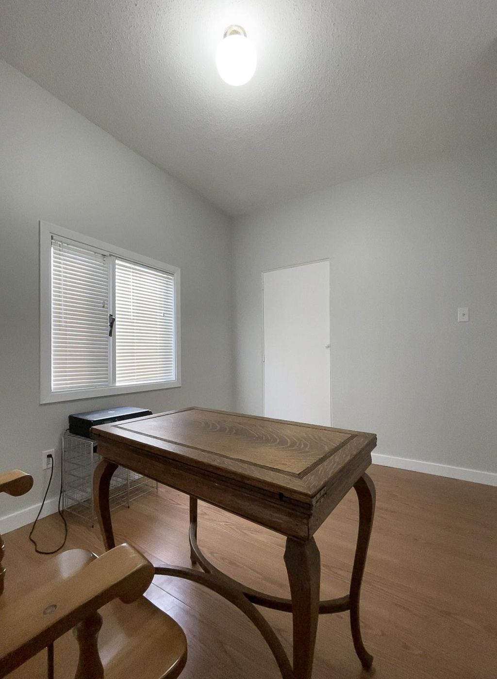 listing image 1104862465659043326