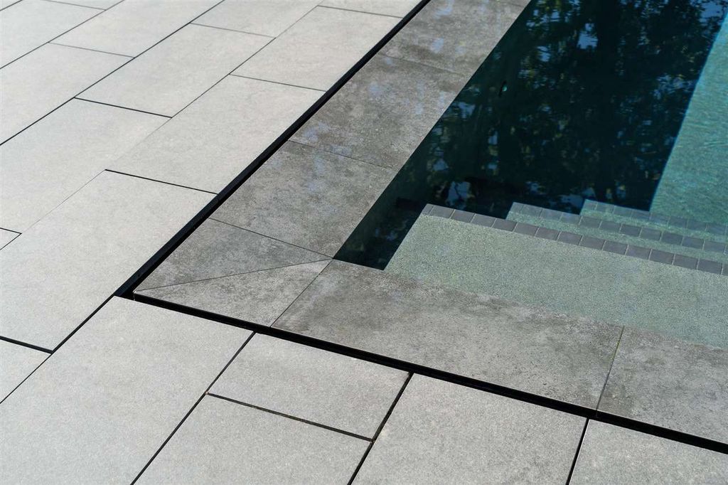 listing image 1105186858015159643