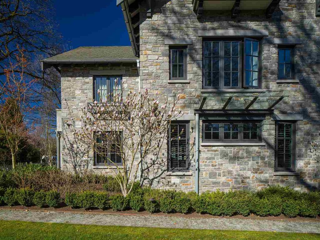 listing image 1103295714072824785