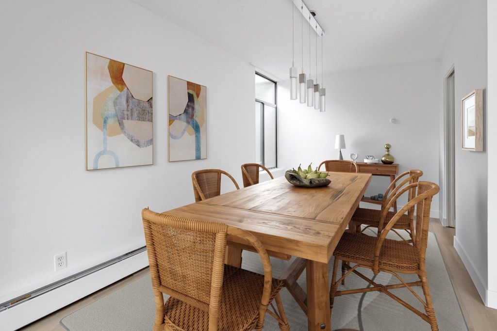 listing image 1102252914984431400